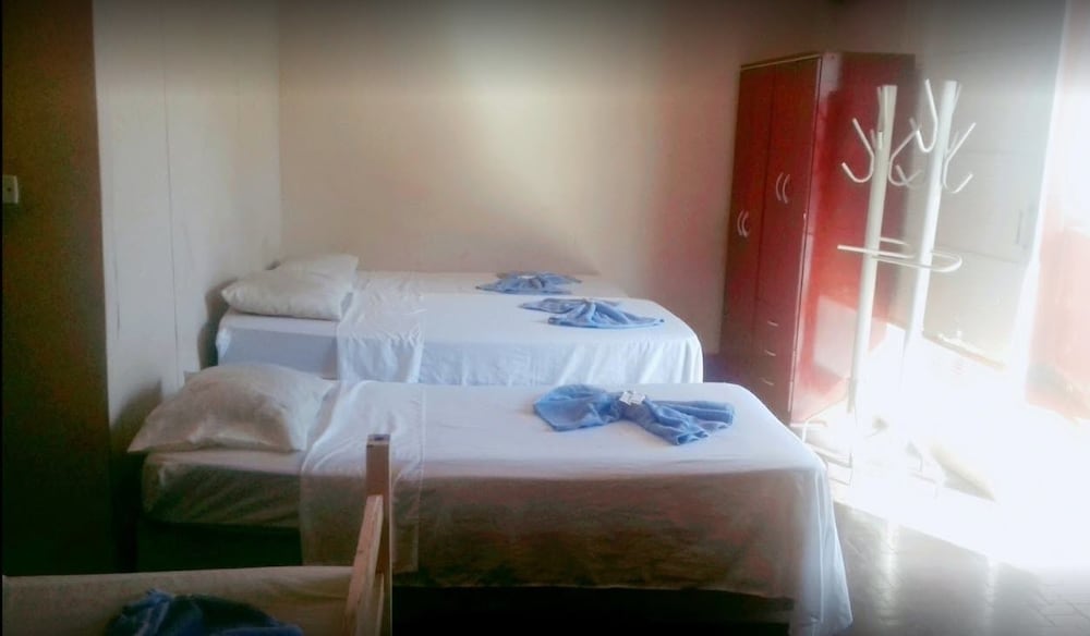 Triple Room, Multiple Beds, Non Smoking photo 3
