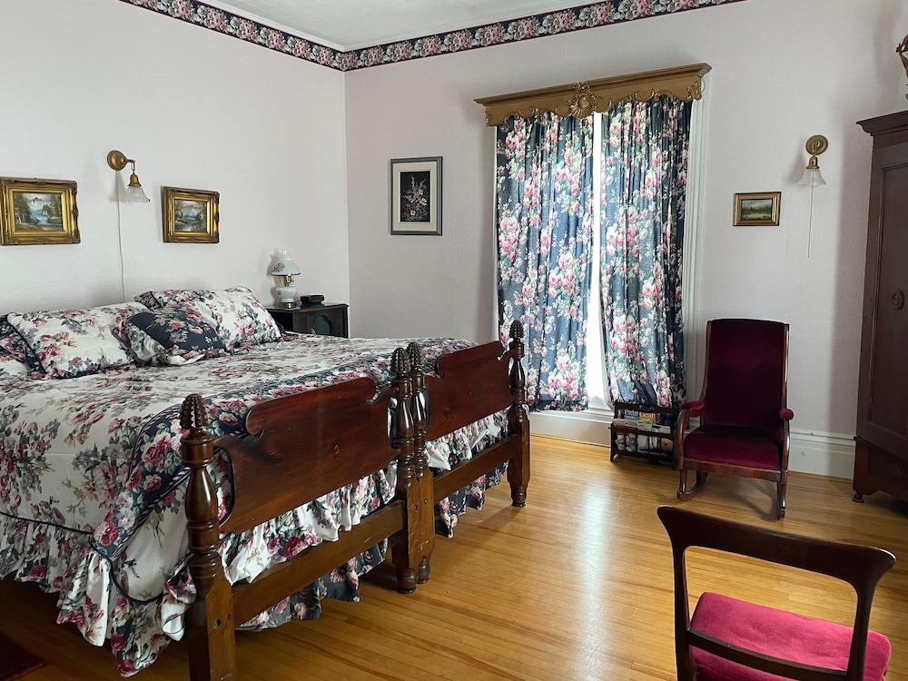 Deluxe Suite, Ensuite (King) photo 1