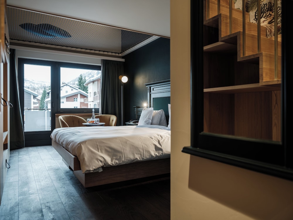 Double Room with Matterhorn View