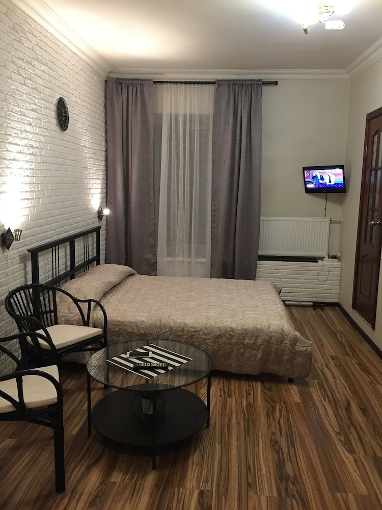 Family Double Room, 1 Queen Bed with Sofa bed photo 1
