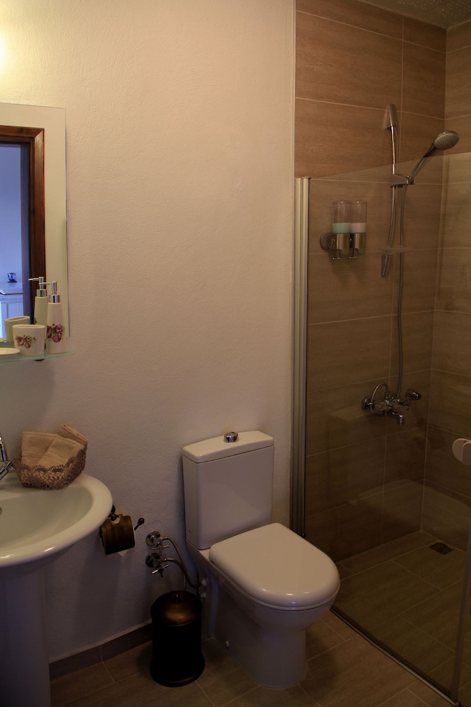 Grand Double Room, Terrace (Lavender) photo 2