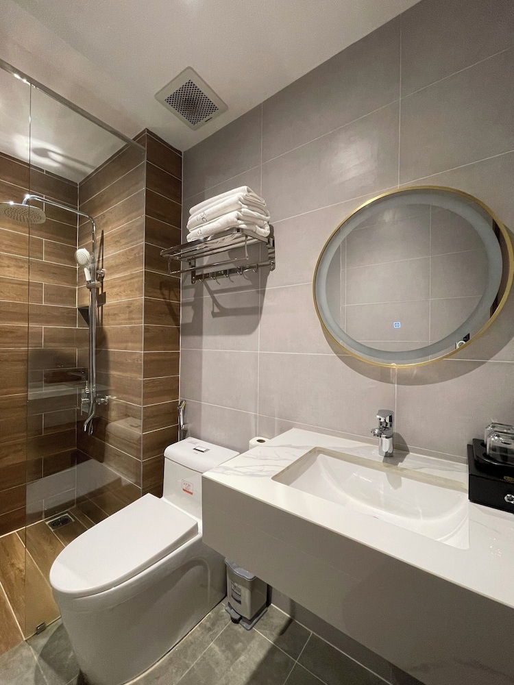 Deluxe Double Room, 2 Bedrooms, City View photo 1