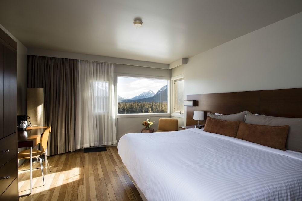 Deluxe Room, 1 King Bed, Mountain View (Deluxe Valley King) - Photo 3
