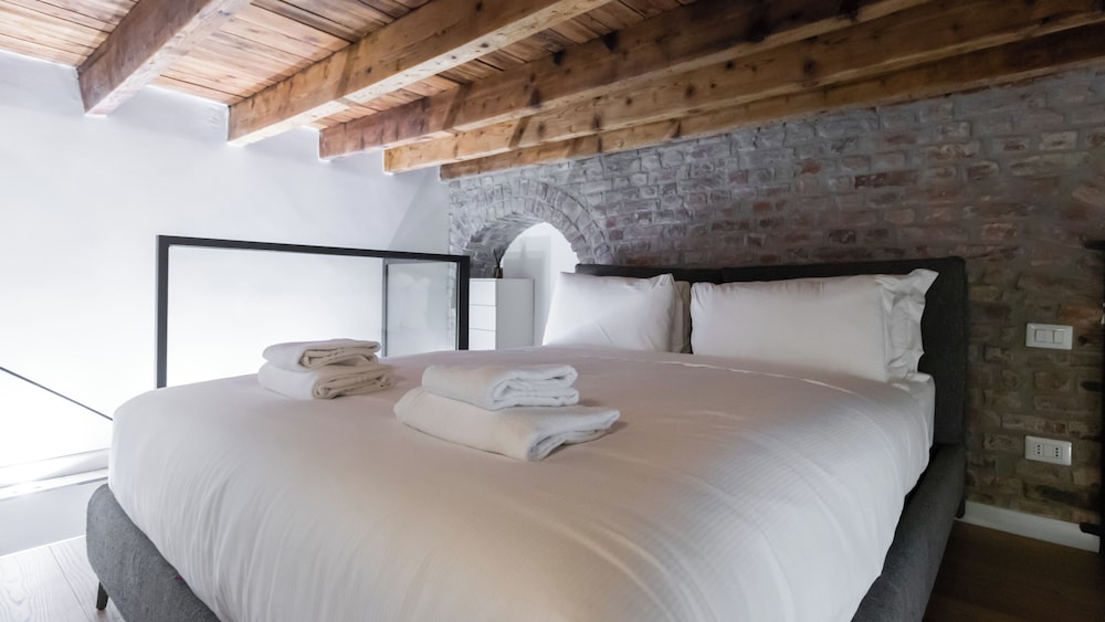 Apartment (1 Bedroom)