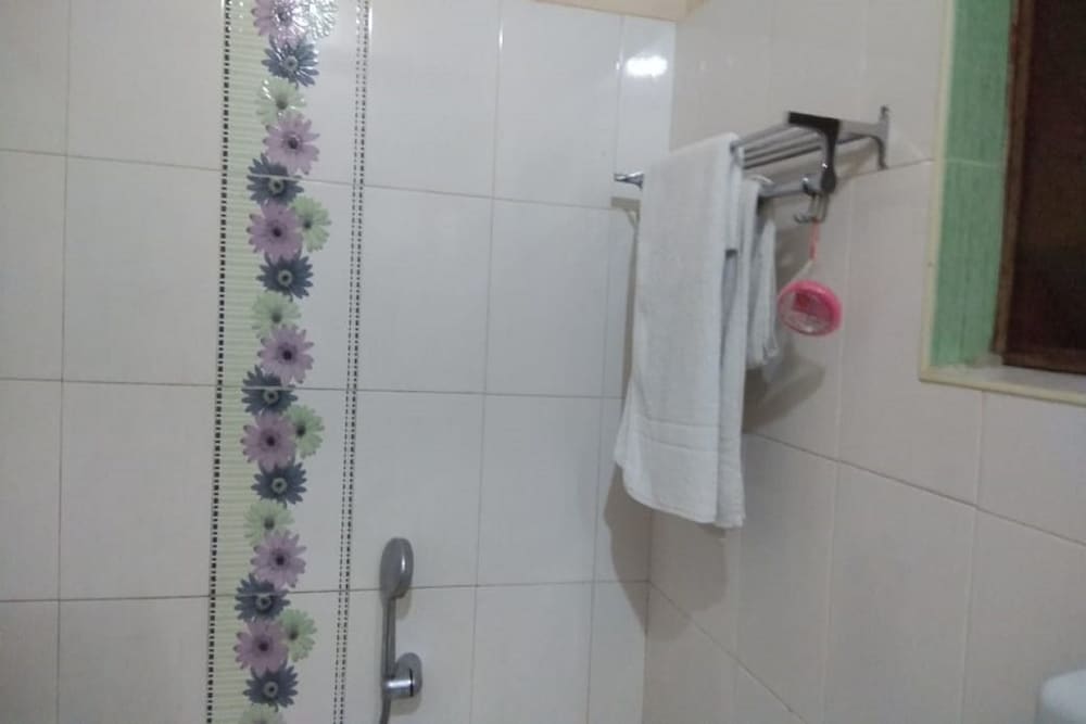 Standard Room photo 3