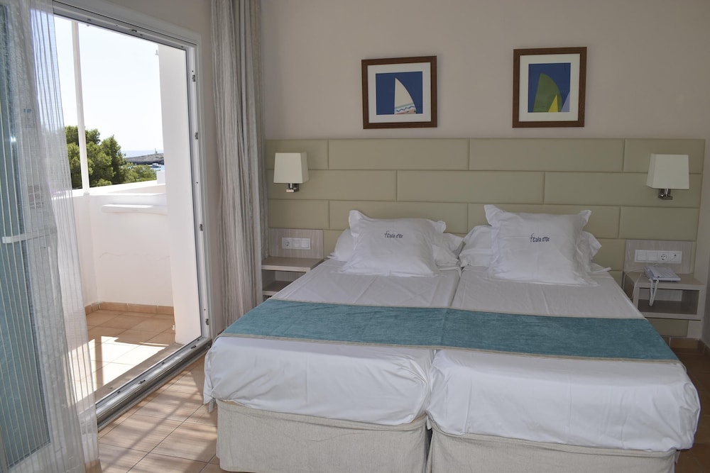 Triple Room, Balcony, Sea View