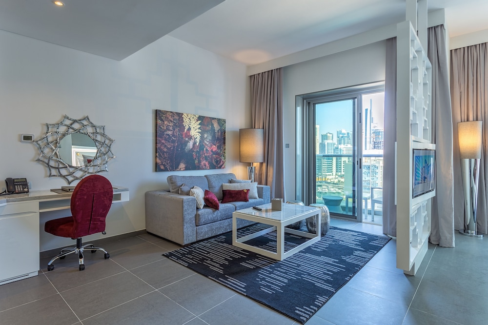 Club Grand Suite photo 3