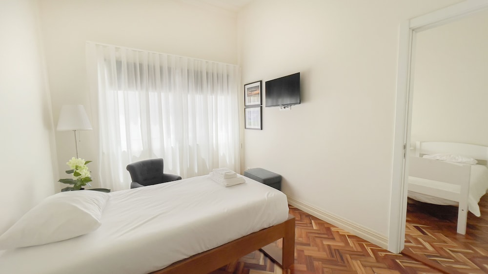Triple Room, Shared Bathroom (connected room) photo 3