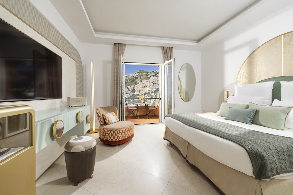 Superior Double or Twin Room, Balcony, Garden View