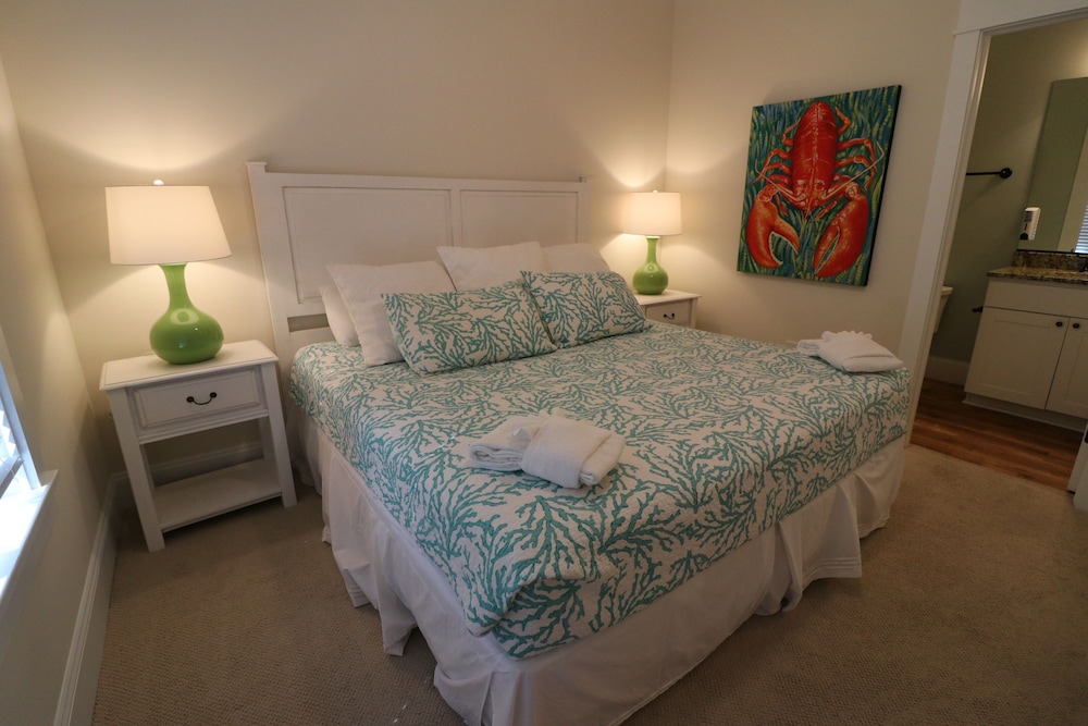 Townhome, 4 Bedrooms & 4 Bathrooms