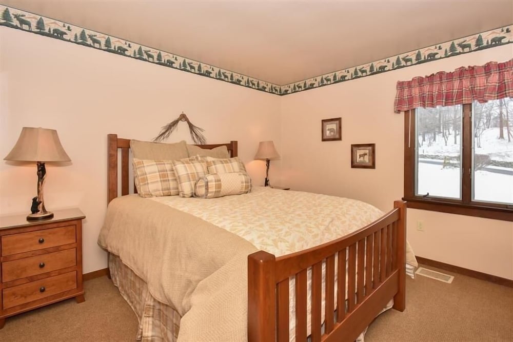 Condo, 3 Bedrooms photo 2