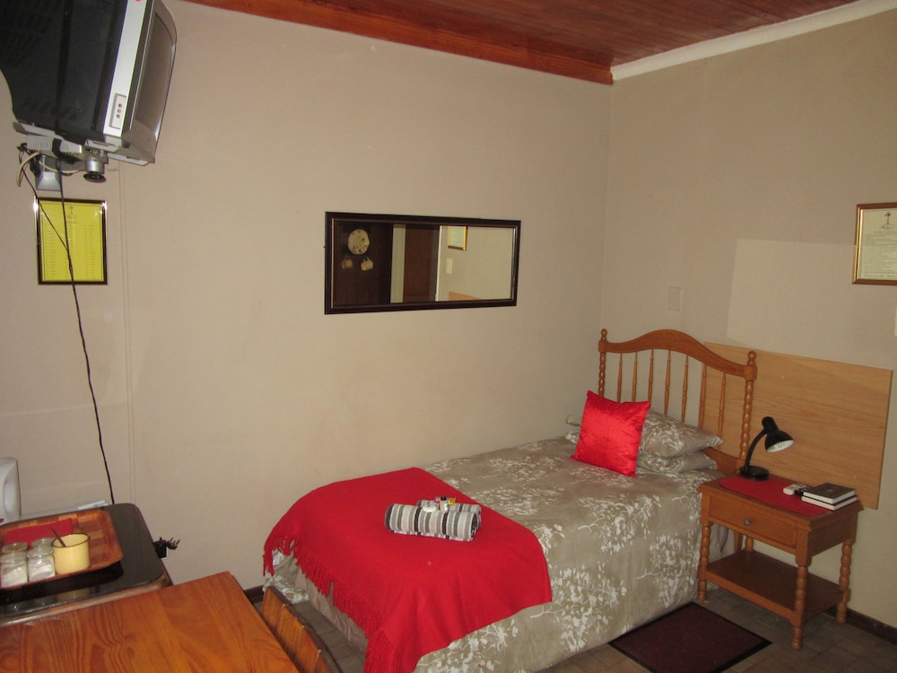 Standard Room (1 Bedroom)