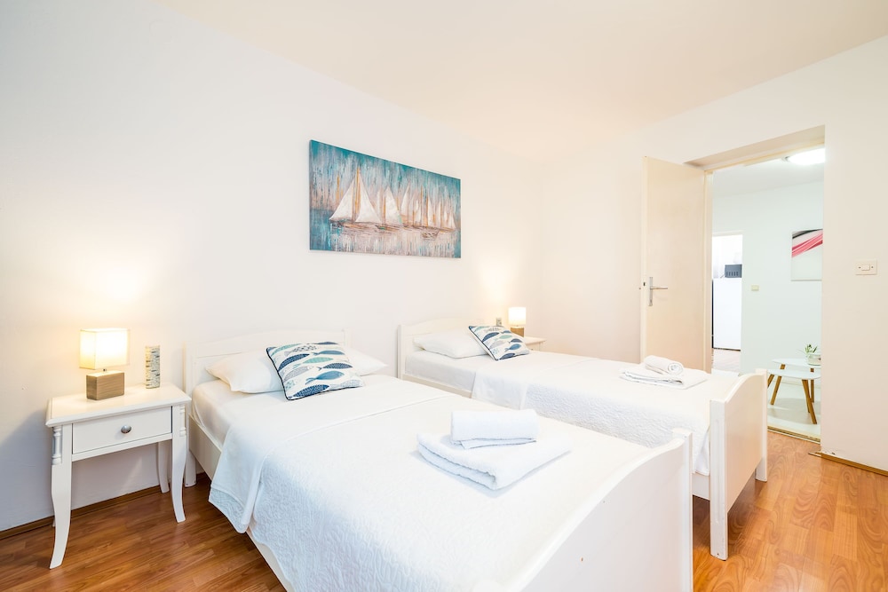 Apartment (One-Bedroom Apartment With Terrace)