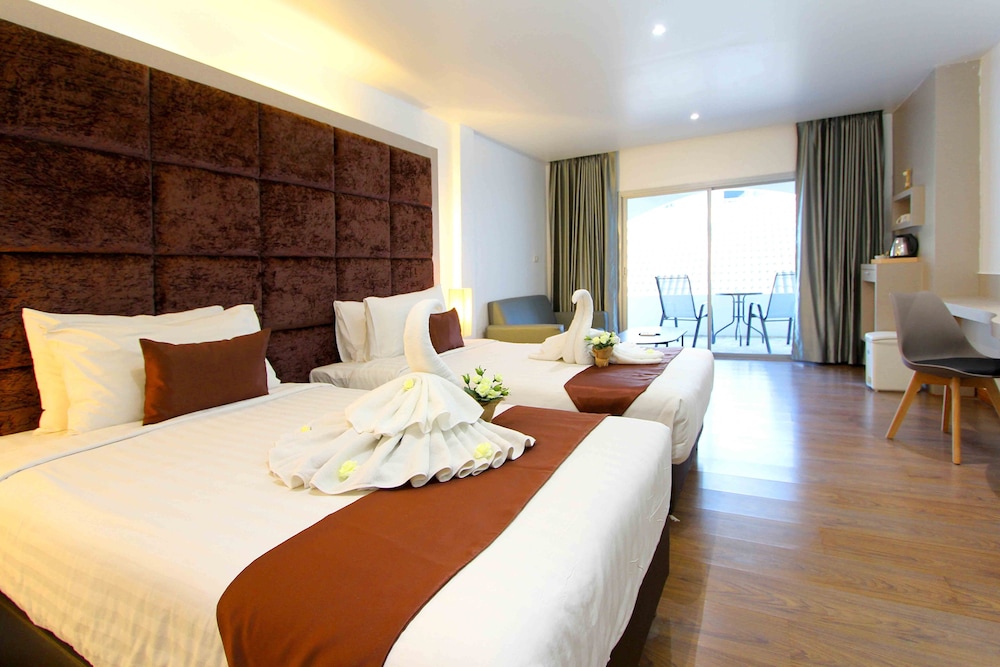 Deluxe Twin Room - Photo 1