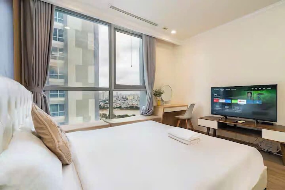 Presidential Suite, 2 Bedrooms, Club Lounge Access, Harbor View photo 2