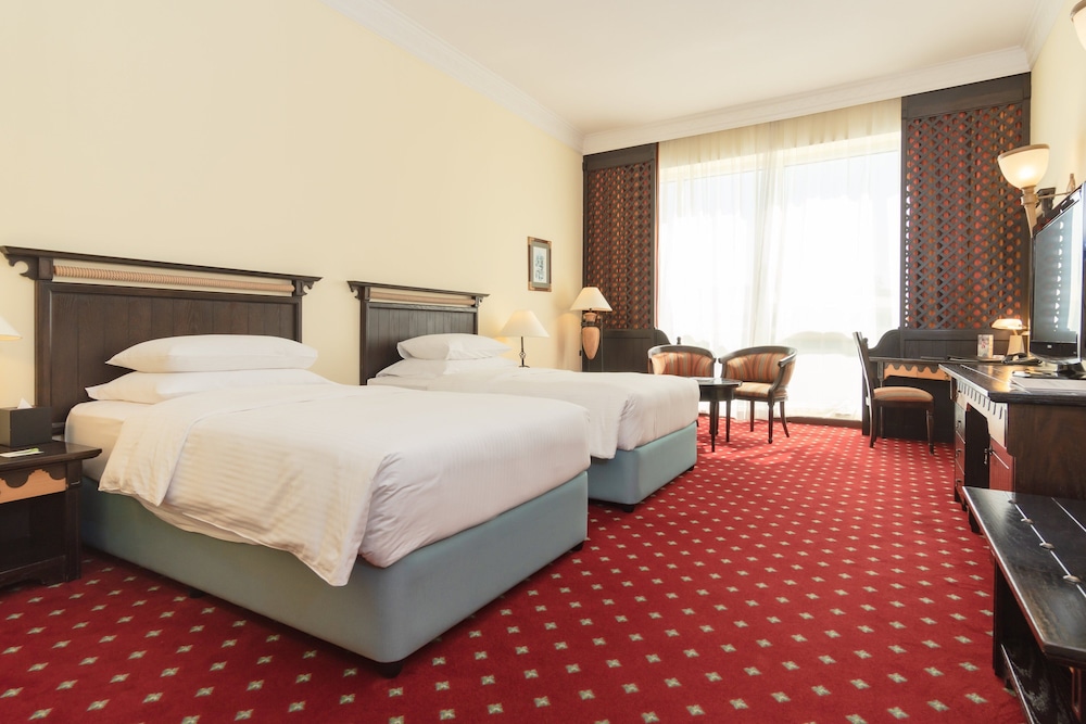 Deluxe Room, 2 Twin Beds complimentary shuttle to DXB Airport Terminal 1 & 3