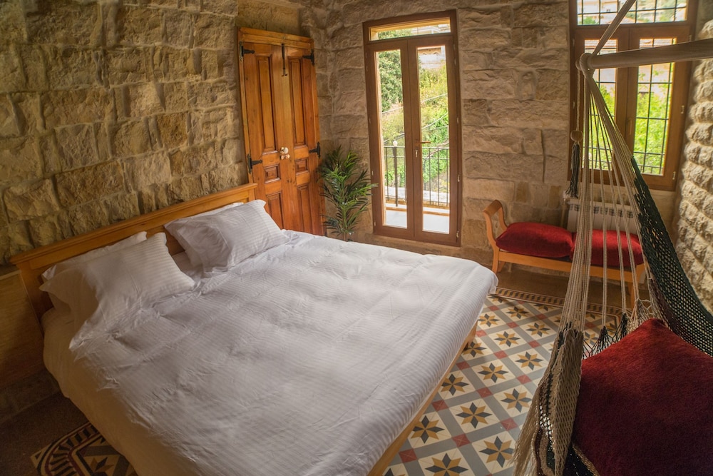Double Room, Private Bathroom, Balcony photo 1