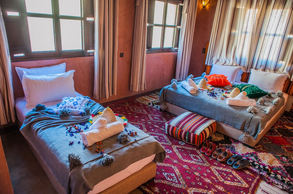 Family Room, Multiple Beds photo 2