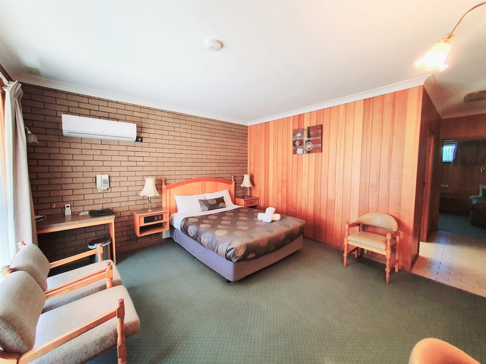 2 Bedroom Family Spa Room photo 2
