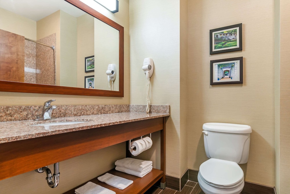 Suite, Non Smoking - Photo 12