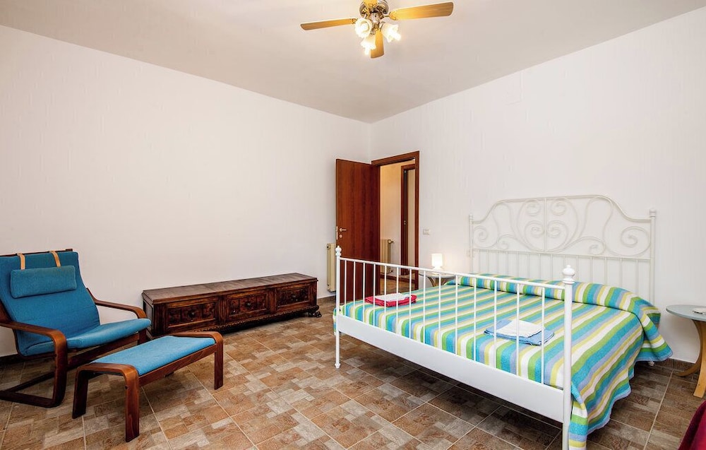 Apartment, Garden View