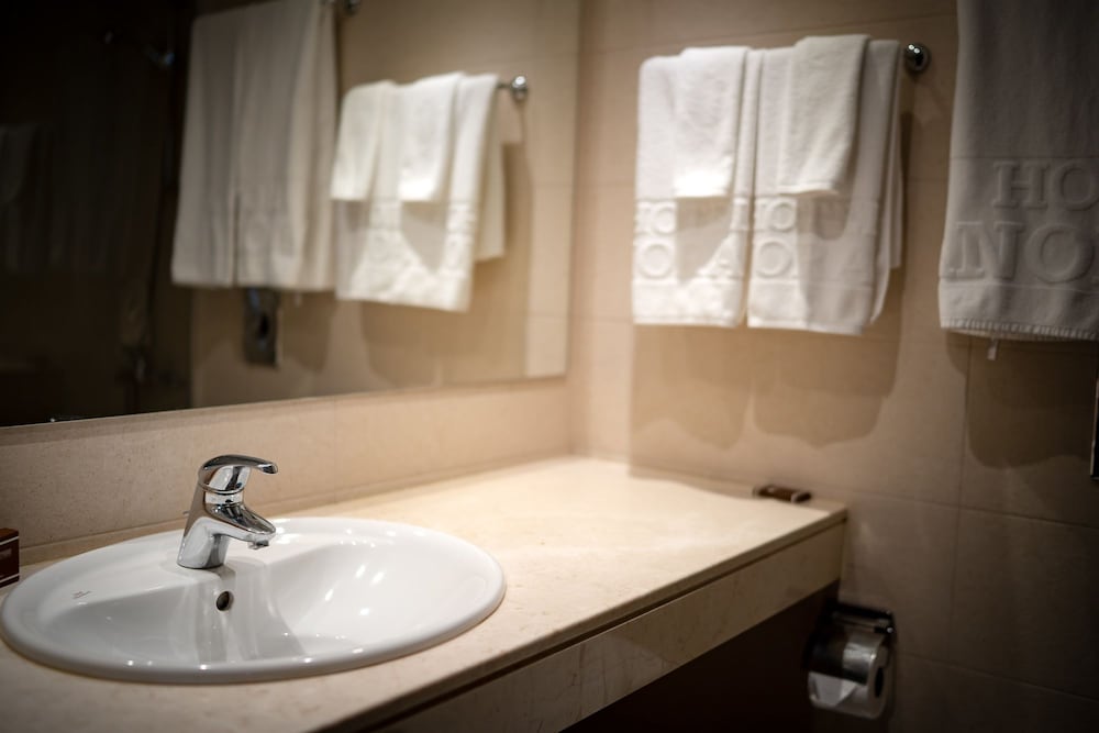 Deluxe Double Room, Sea View - Photo 9
