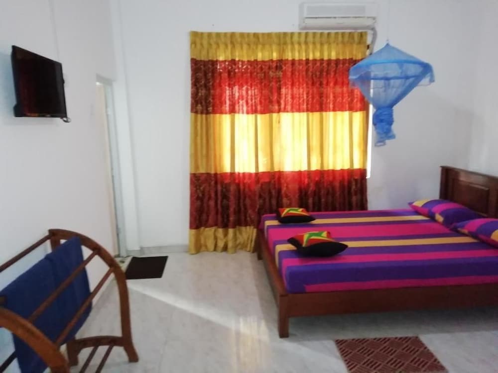 Deluxe Double Room (AC) photo 2