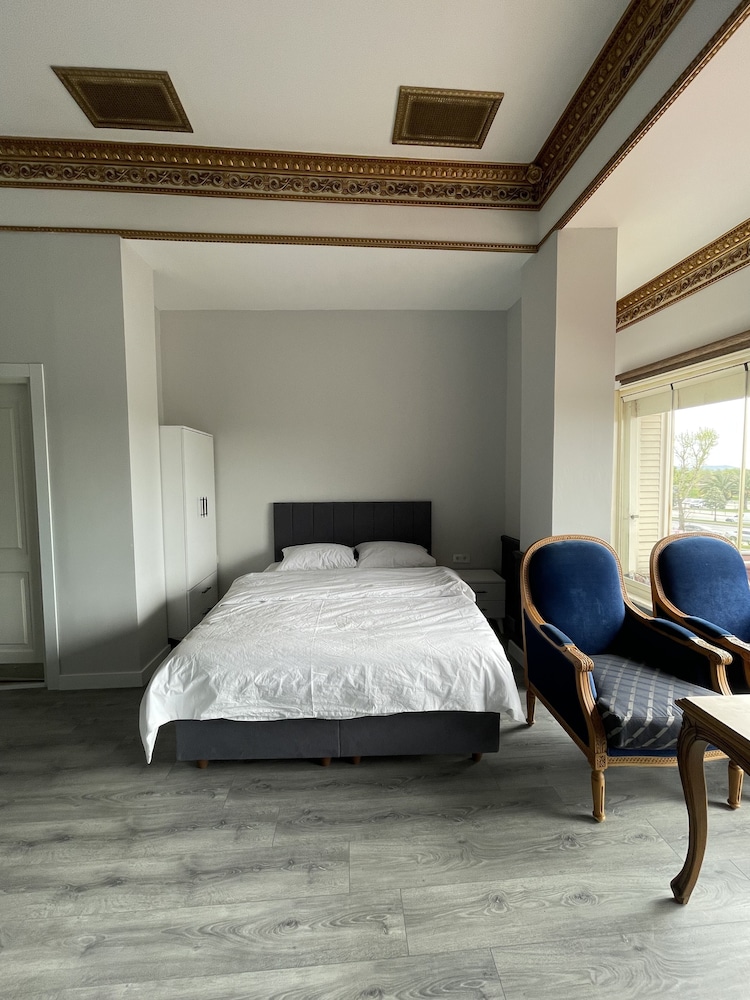 Exclusive Studio Suite photo 3