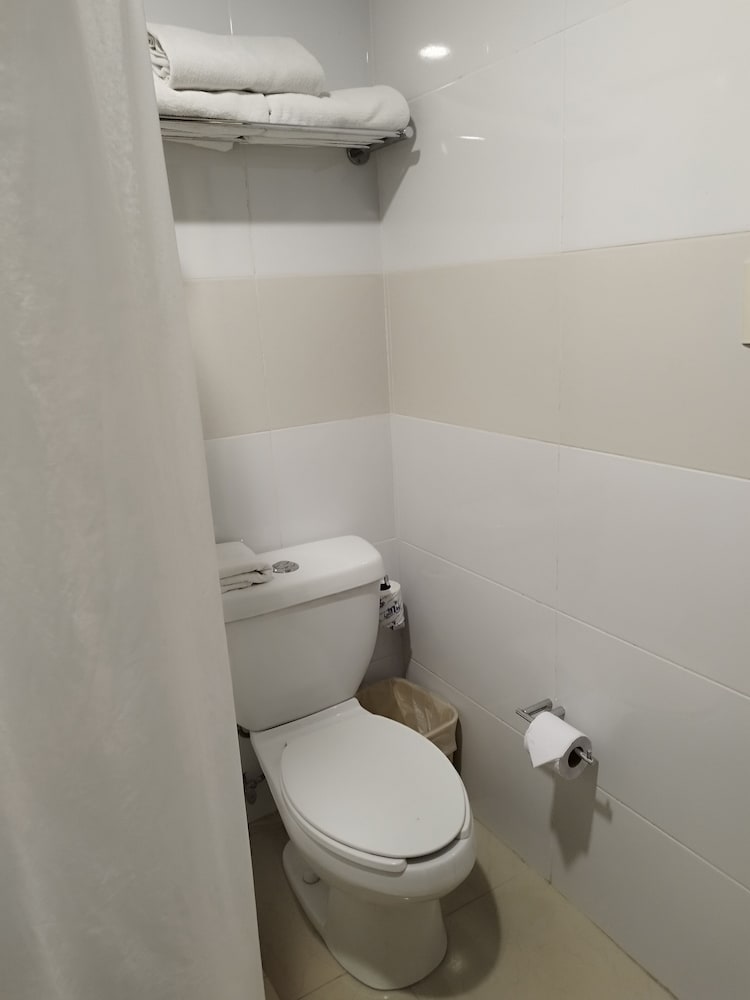 Economy Double Room, 2 Double Beds - Photo 5