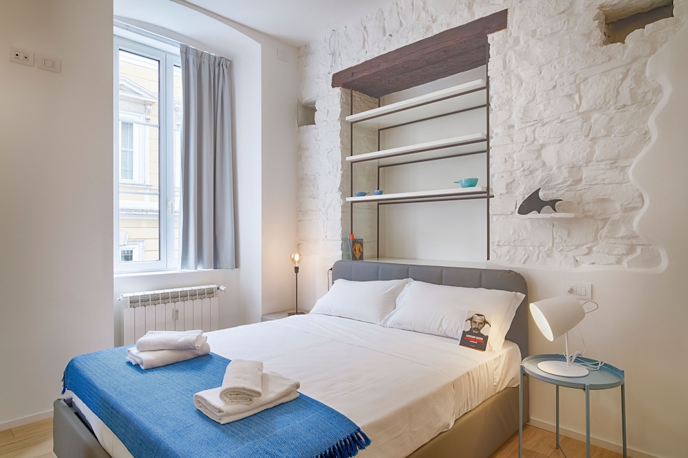Studio, 1 Bedroom (Regina Luxury Apartment)