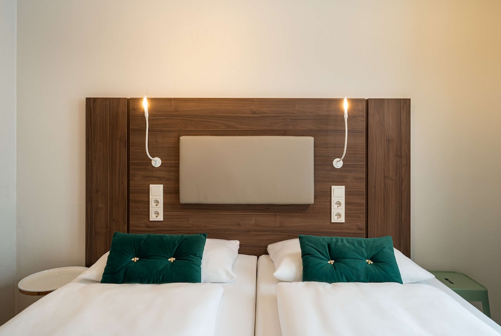 Standard Double Room - Photo 2