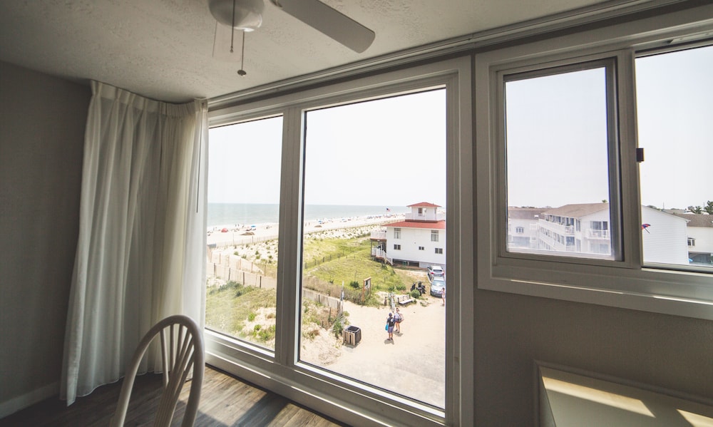 Large Ocean View Room, 1 King Bed with Sofa bed, Non Smoking photo 1