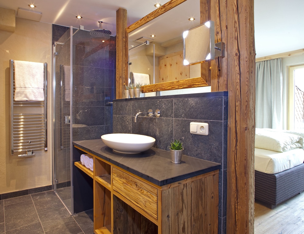 Suite, 1 Bedroom, Mountainside photo 2