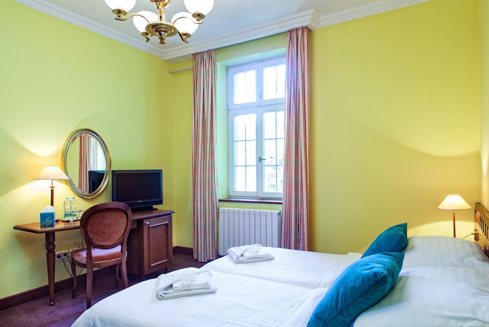 Standard Double Room, 1 Bedroom, Ensuite photo 1