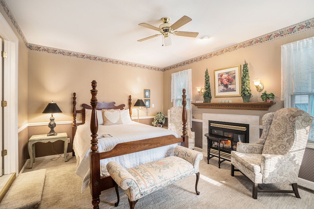 Spruce Room