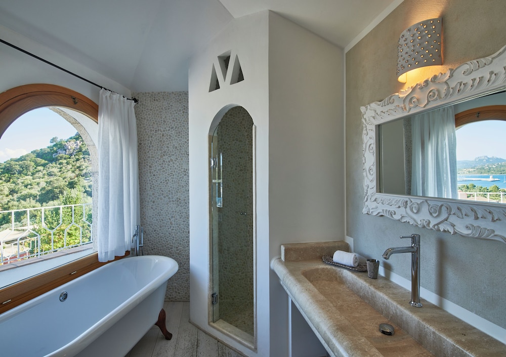 Grand Suite, 3 Bedrooms - Photo 5