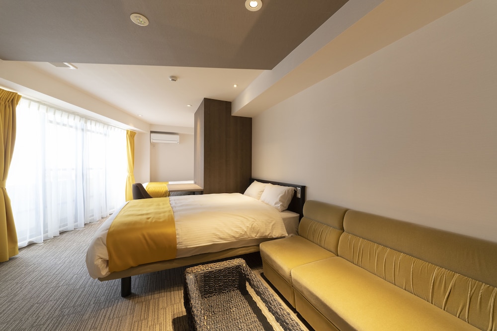 Superior Twin Room (Check in by 10 pm)