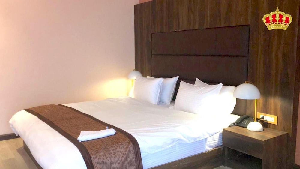 Deluxe Room - Photo 1