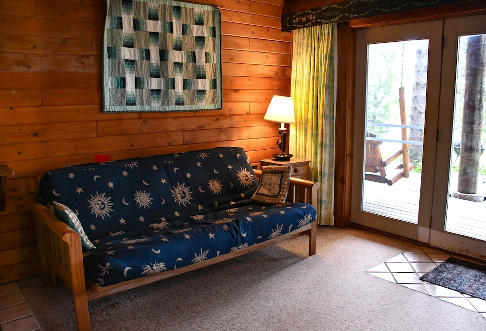 Traditional Suite, 1 Bedroom, Accessible, Kitchenette (Lodge Suite Not Pet Friendly) photo 3