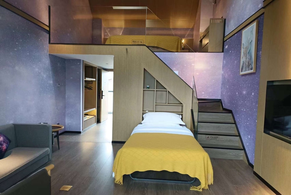 Family Room, Multiple Beds, Non Smoking photo 1