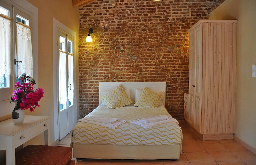 Traditional Triple Room