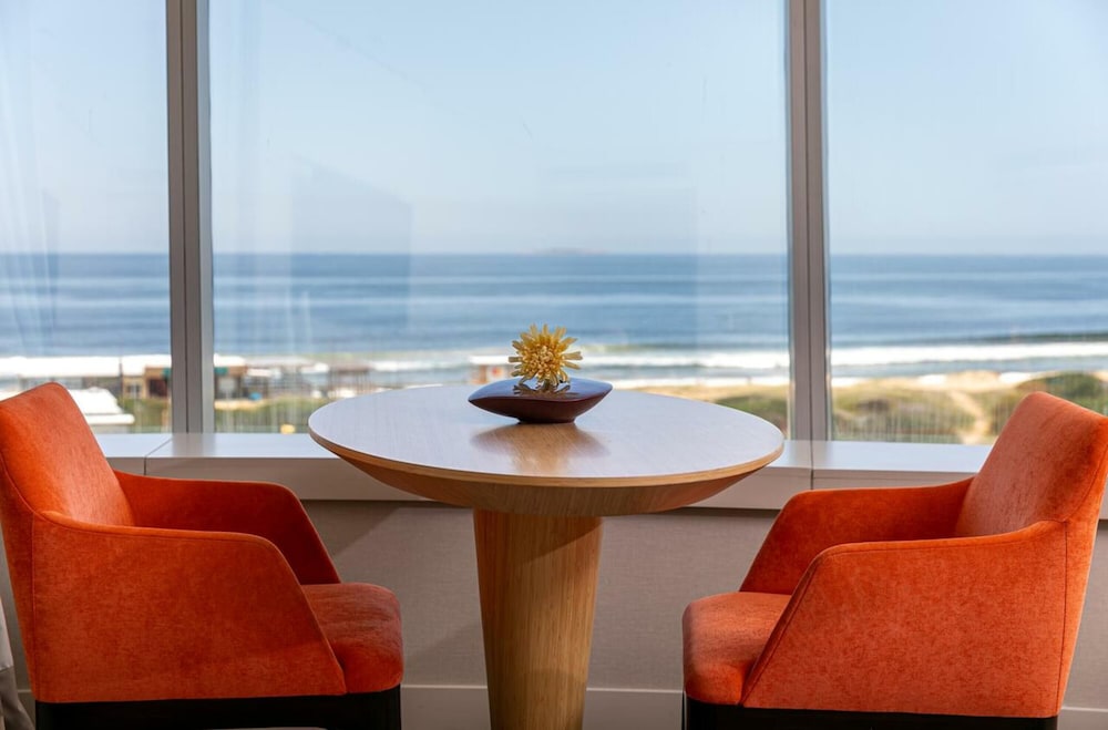 Superior Room, Sea View (Lower Floors) photo 2