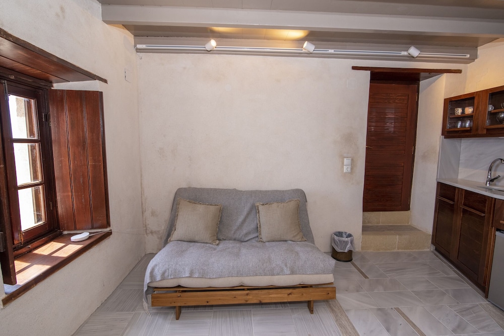 Junior Suite, 2 Bedrooms, Balcony, Sea View photo 1