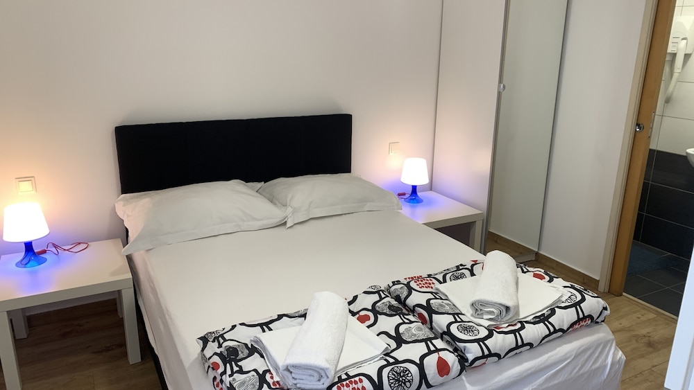 Basic Double Room