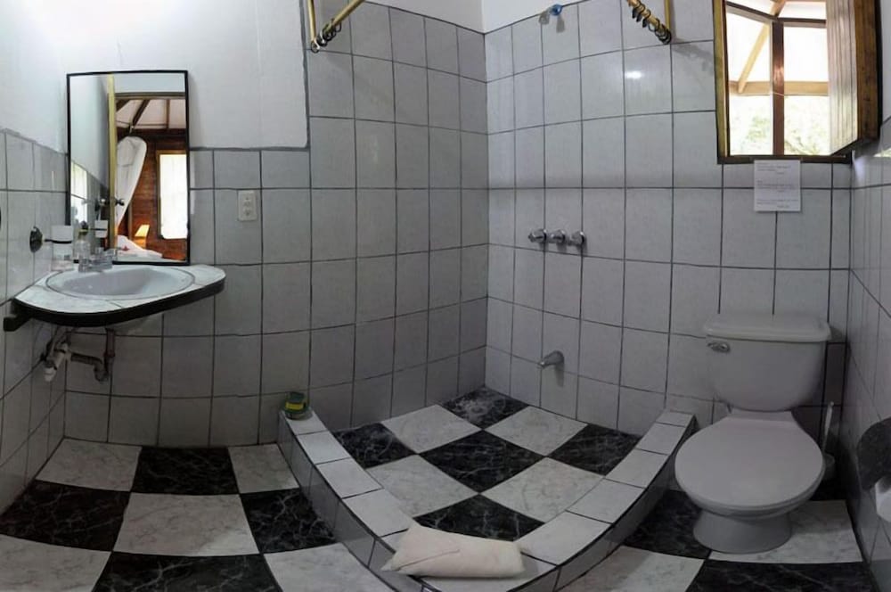 Traditional Quadruple Room, 2 Double Beds, Refrigerator, Garden View (#3 Y #4) photo 3