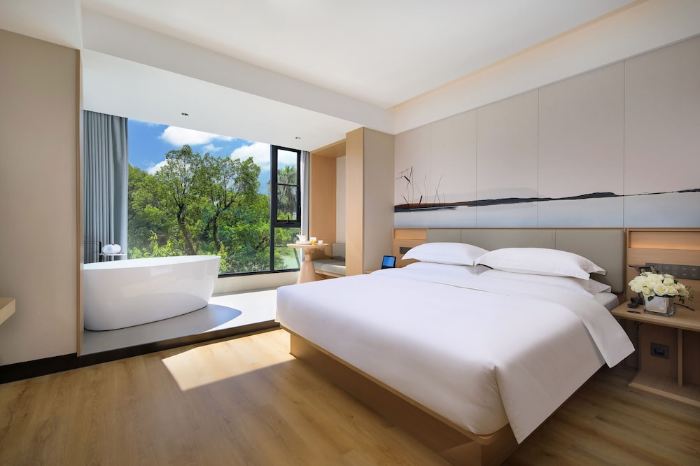 Romantic Double Room, River View