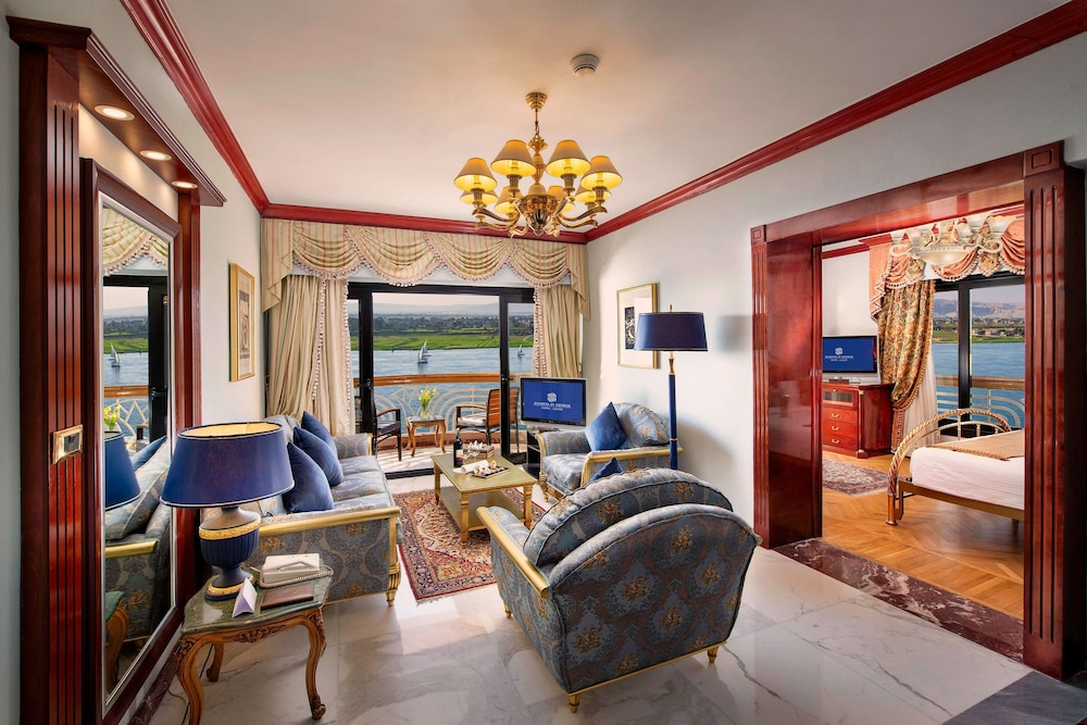Presidential Suite thumbnail 5