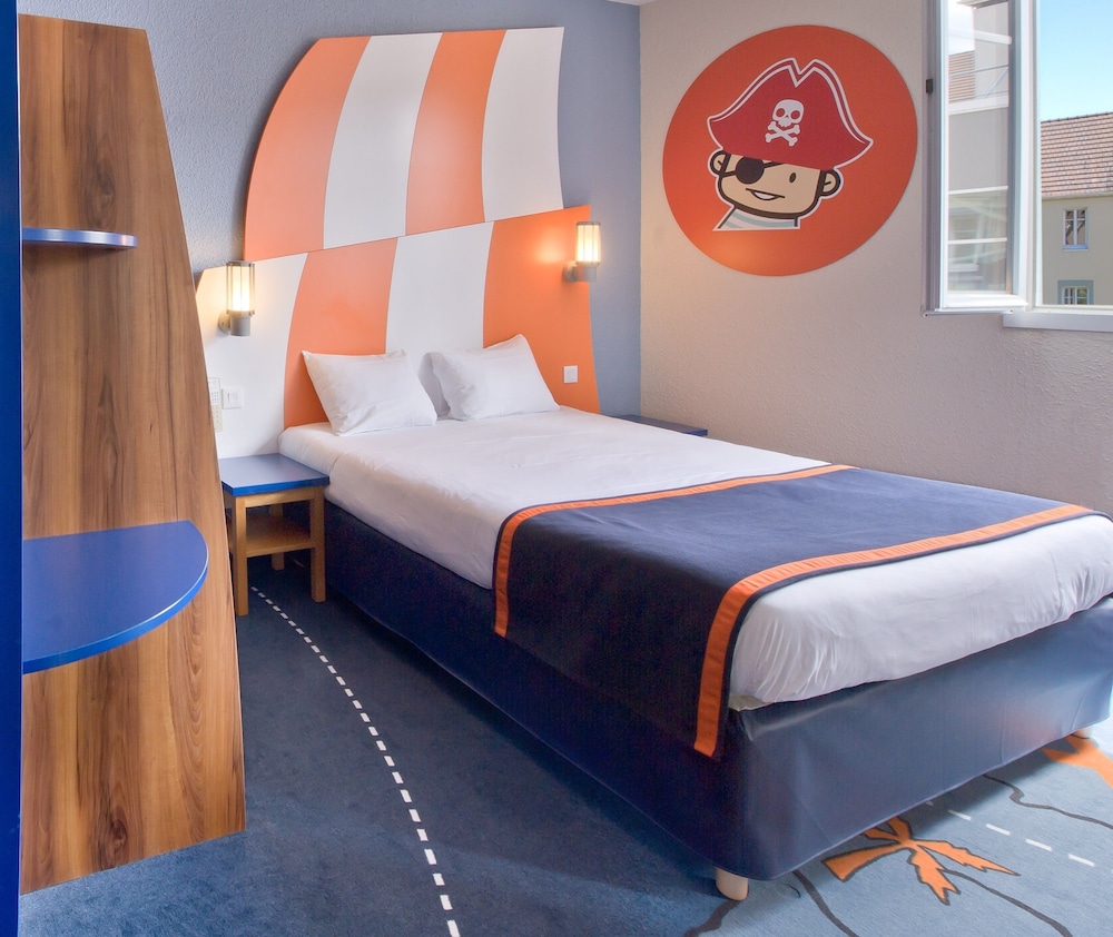 Quadruple room, bunkbed,  with access to aquapark photo 1