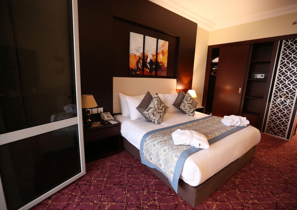 Standard Room (Club View) photo 1