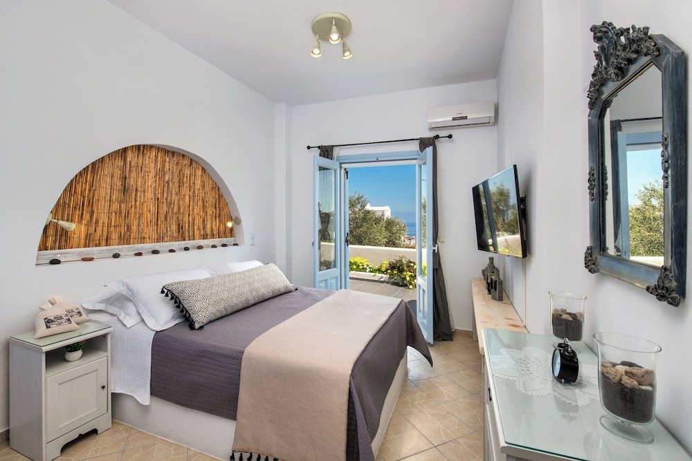 Aloni Cycladic House